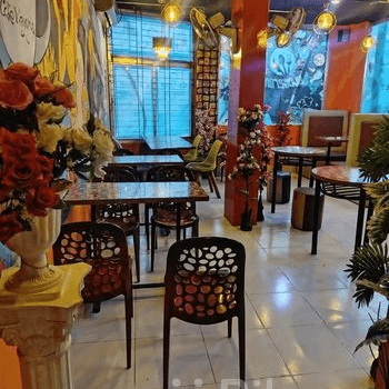 Urgent Prime Location Running Restaurant For Sale